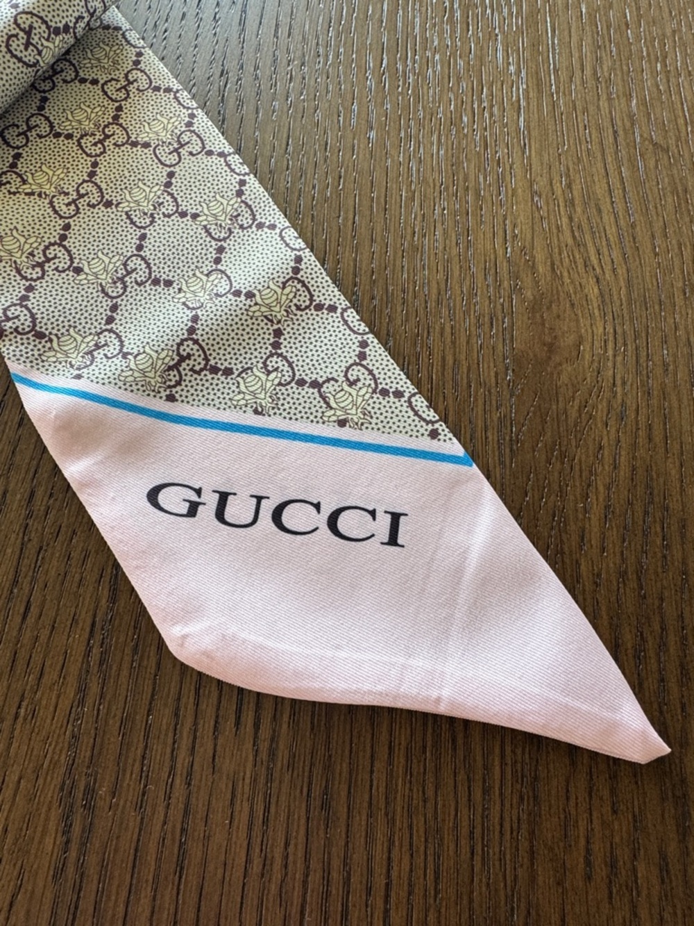 Gucci Pink, Beige & Blue GG Silk Twilly head scarf. - Picture 3 of 6